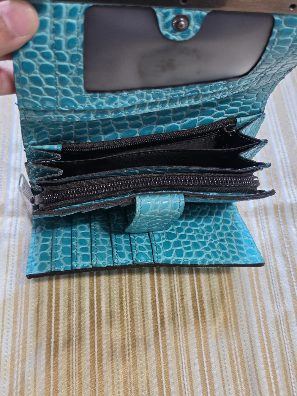 Patricia Nash Wallet - Picture 7 of 10